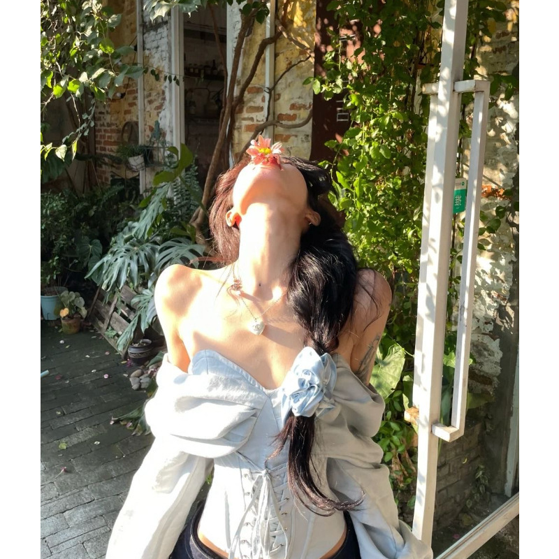 American Style Spice Girl Niche Irregular Strap Tube Top Spring New Elegant Slim-fit Short Sleeveless Top for Women American Style Spice Girl Niche Irregular Strap Tube Top Spring New Elegant Slim-fit Short Sleeveless Top for Women