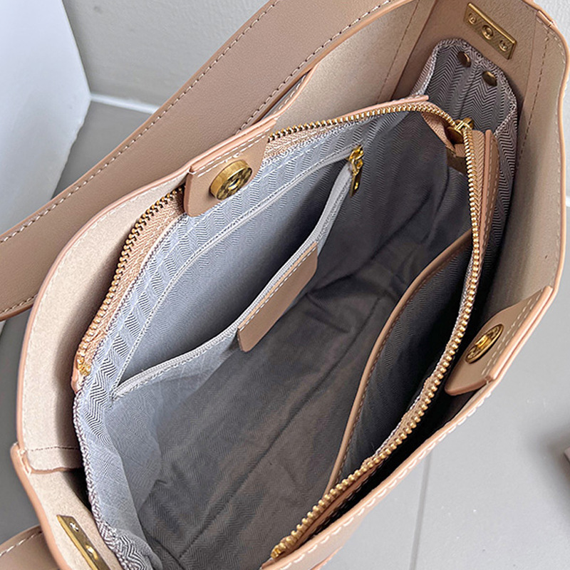 Large Capacity Bucket Bag Genuine Leather Women's 2024 New Crossbody Bag Fashion Commuter Shoulder Tote Handbag - Thumbnail 4