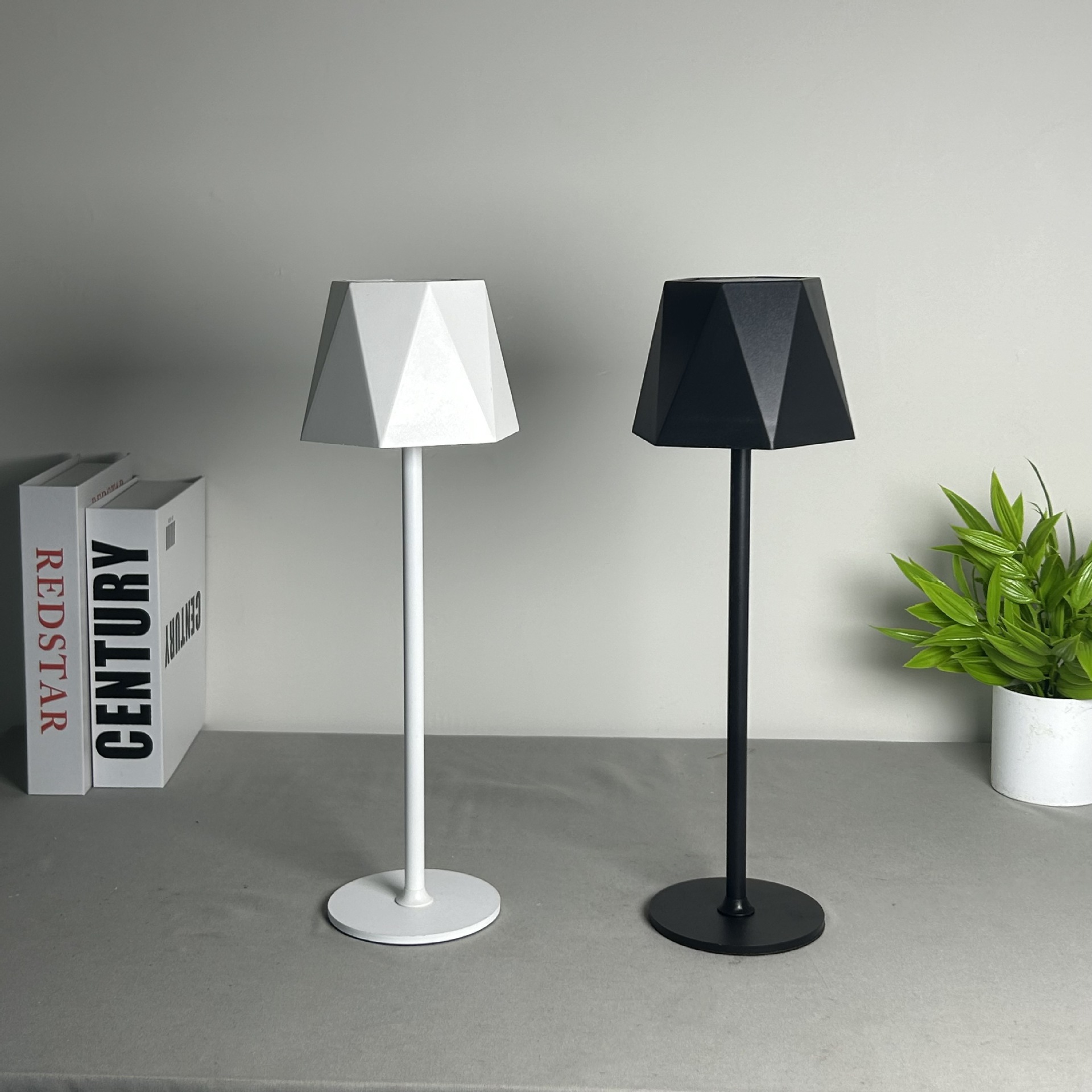 블랙 모델 라운드 베이스