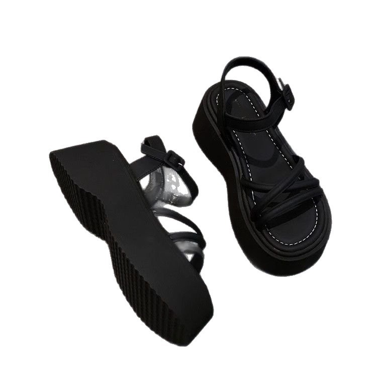 Roma con una base gruesa y alta sandalias impermeables para mujeres verano 2026 nuevo estilo retro coreano de zapatos de playa casuales