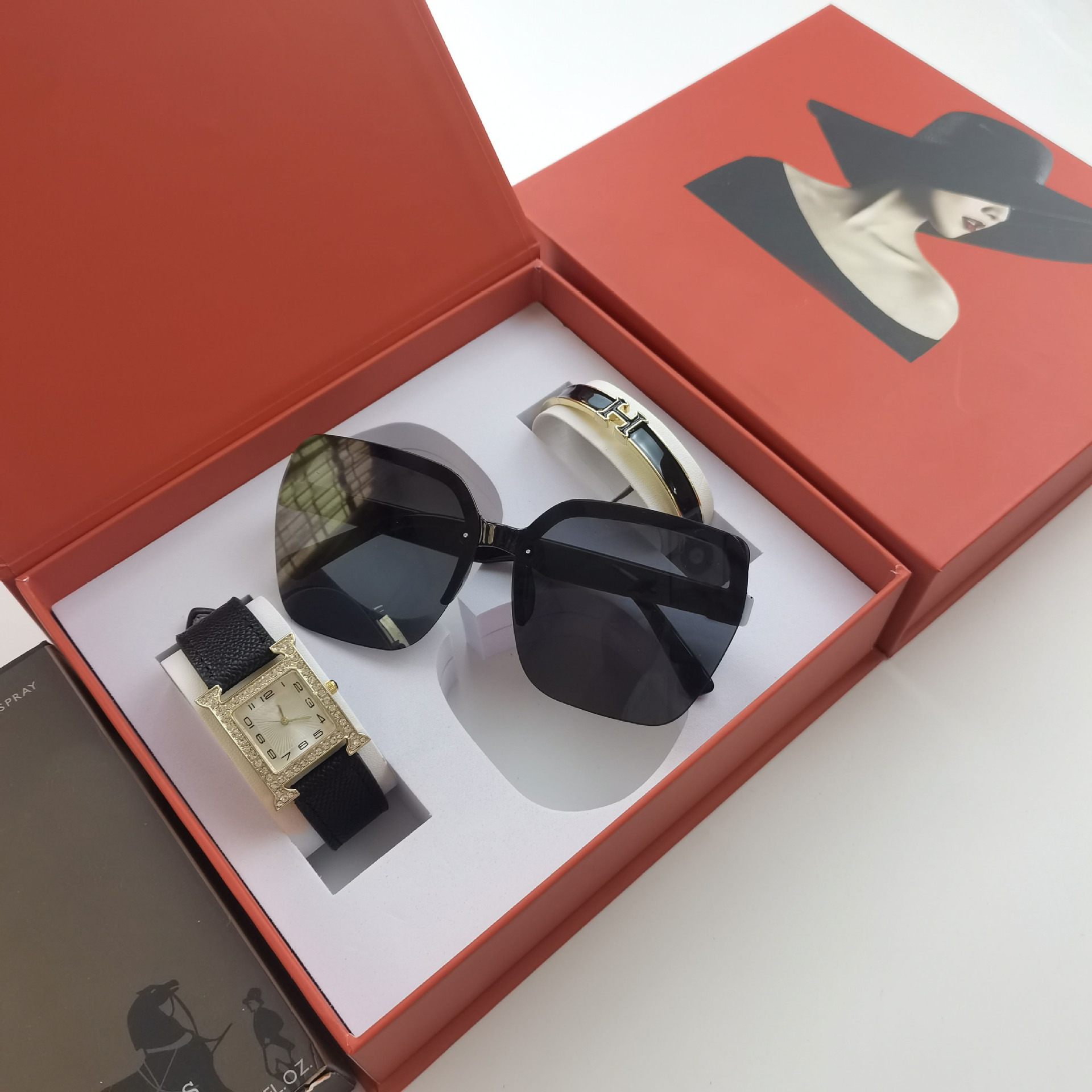H Square Watch Glasses Set Ladies Classic Quartz Watch Casual Women's Watch Fashion Sunglasses Women
