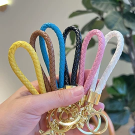 钥匙扣及钥匙扣配件;毛绒玩具;钥匙扣