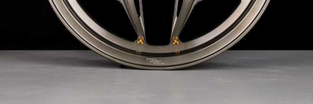 Des XT95FX wheel rim is suitable for M Sea Star, Niu, and Ninebot MZM5. The front hub is thickened
