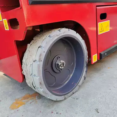 lift, mobile platform vehicle — Avtomobil fırlanan platformaları - specialized-tires