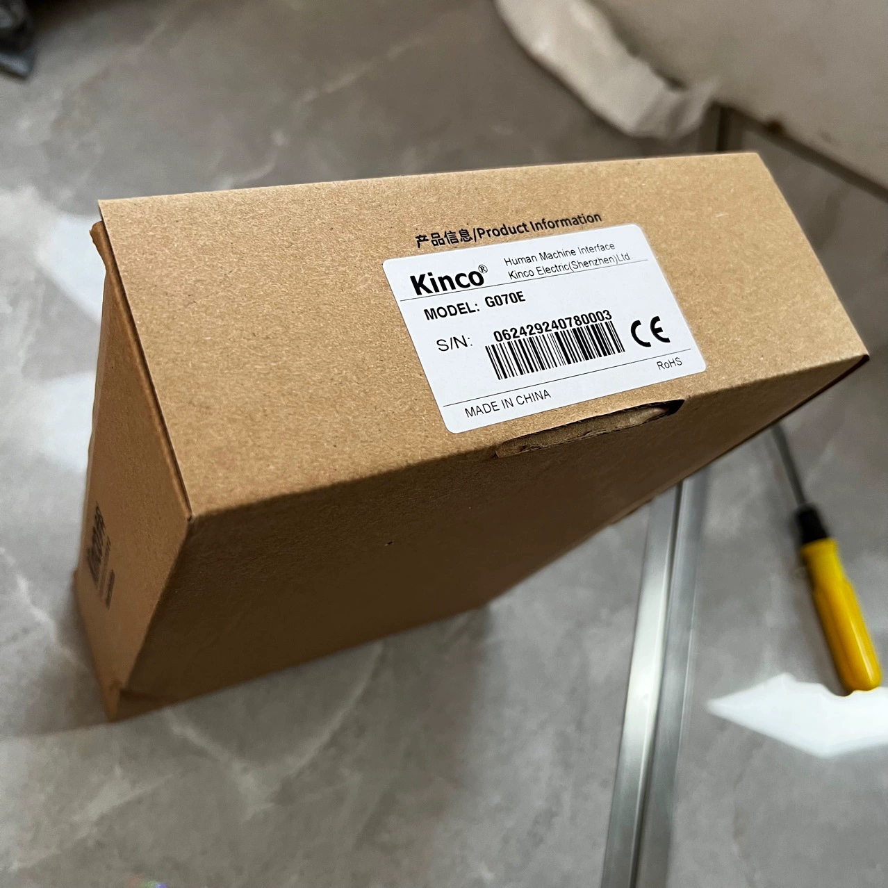 G070E Бук Сенсорный экран 7-дюймовый сенсорный экран Kinco Бук 7-дюймовый человек-машина заменяет старый MT4414TE