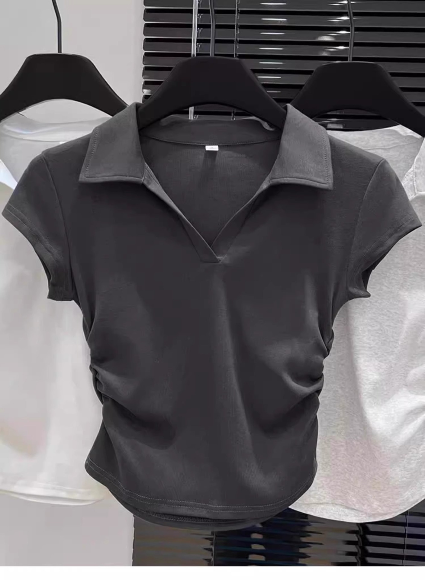 Women's Clothing Slim Fit Polo Collar Top Short Sleeve Ruched V Neck Grey T-Shirt Stylish Fitted Hot Girl Look Summer_voghion.com