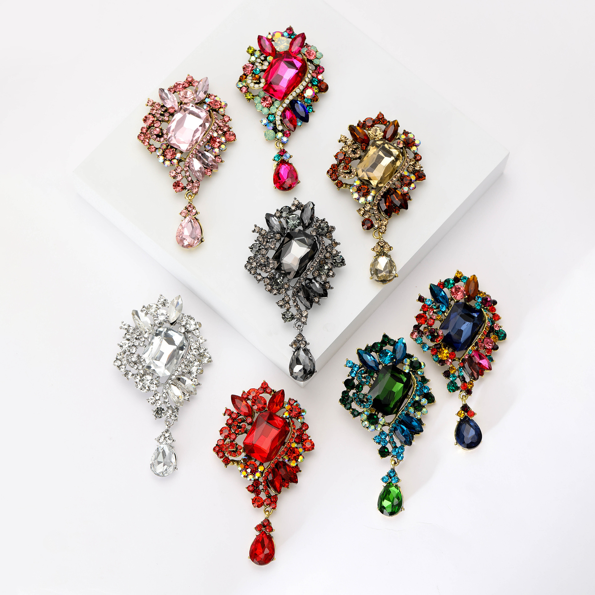All-match rhinestone brooch anti-slip pin fixed clothes turban large crystal water drop pendant corsage dress accessories