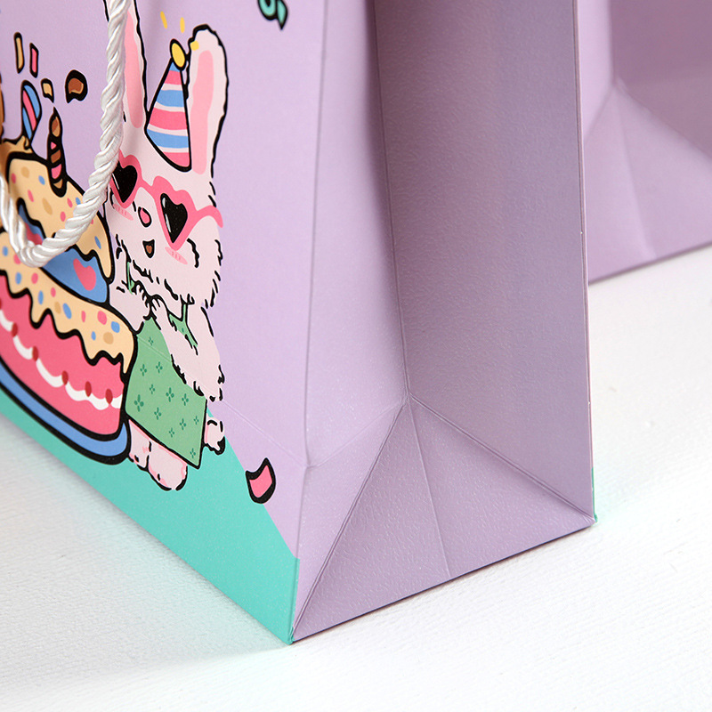 Bolsas de regalo de dibujos animados embalaje de regalo de cumpleaños bolsas de mano en red tarjeta blanca con bolsas de regalo de mano bolsas de caja de regalo