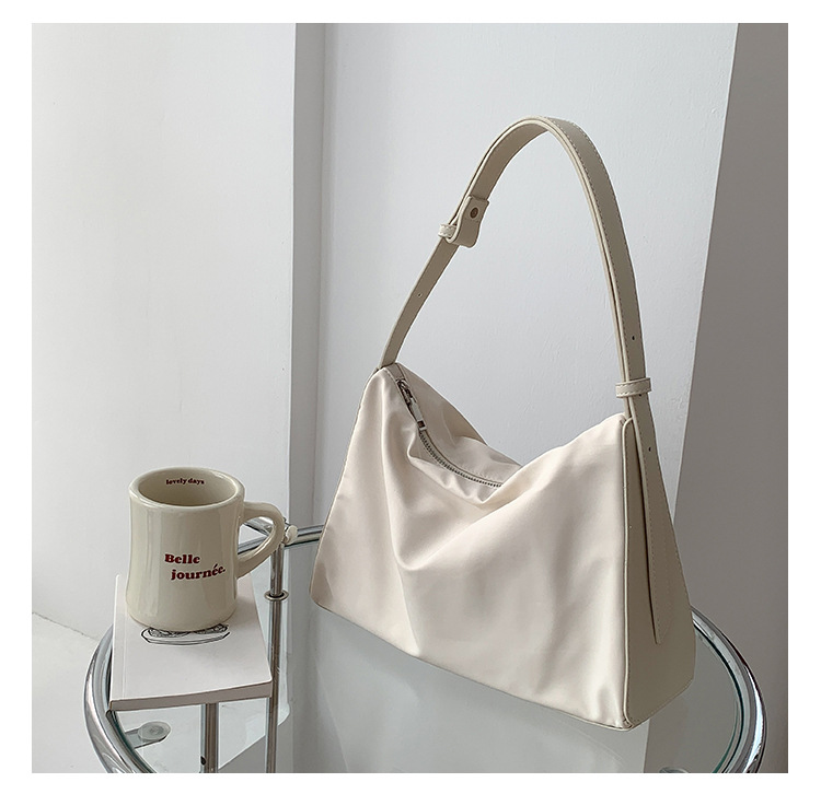 Borsa a tracolla in nylon da donna versatile e di grande capacità, da tenere a mano, alla moda, casual, coreana, Instagram_voghion.com