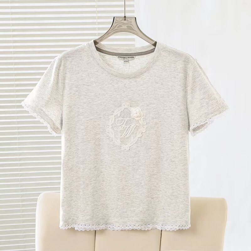 2026 New Summer Style College Style Fashionable Lace Embellished Contrasting Color Round Neck Short-Sleeved T-Shirt for Women Ttrw2625Cbb 2026 New Summer Style College Style Fashionable Lace Embellished Contrasting Color Round Neck Short-Sleeved T-Shirt for Women Ttrw2625Cbb