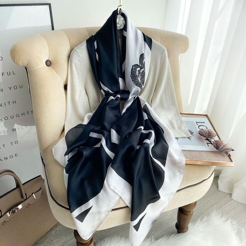 Summer Japanese and Korean new simulated silk camellia sunscreen scarf women's holiday scarf beach towel long air-conditioned shawl