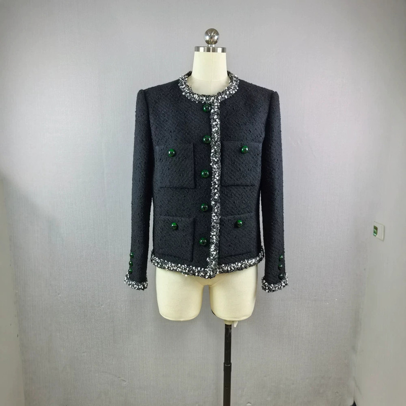 26 Autumn/Winter Chanel-style finely woven wool tweed jacket for women, short coat with emerald green buttons 26 Autumn/Winter Chanel-style finely woven wool tweed jacket for women, short coat with emerald green buttons