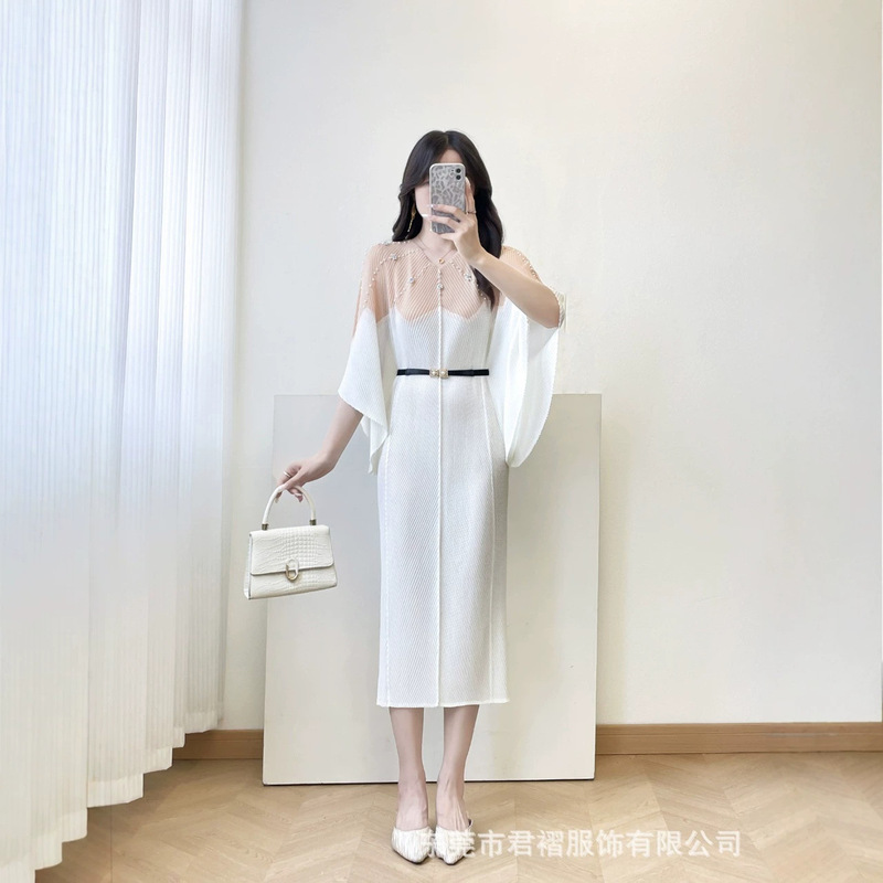 Women's new formal dress, long skirt, light luxury, elegant, high-end, batwing sleeve, pleated skirt, plus size, direct from the factory Women's new formal dress, long skirt, light luxury, elegant, high-end, batwing sleeve, pleated skirt, plus size, direct from the factory