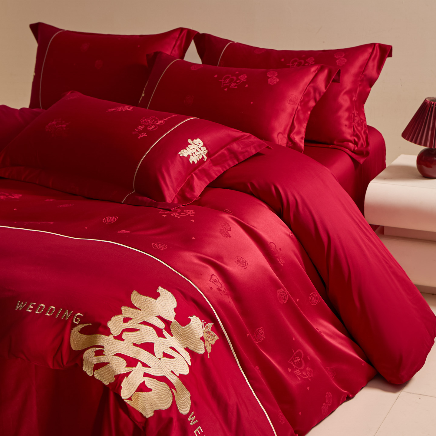 Light extravagance high-grade marry Four piece suit new pattern gules sheet Quilt cover Wedding celebration The bed Supplies Woman Dowry senior