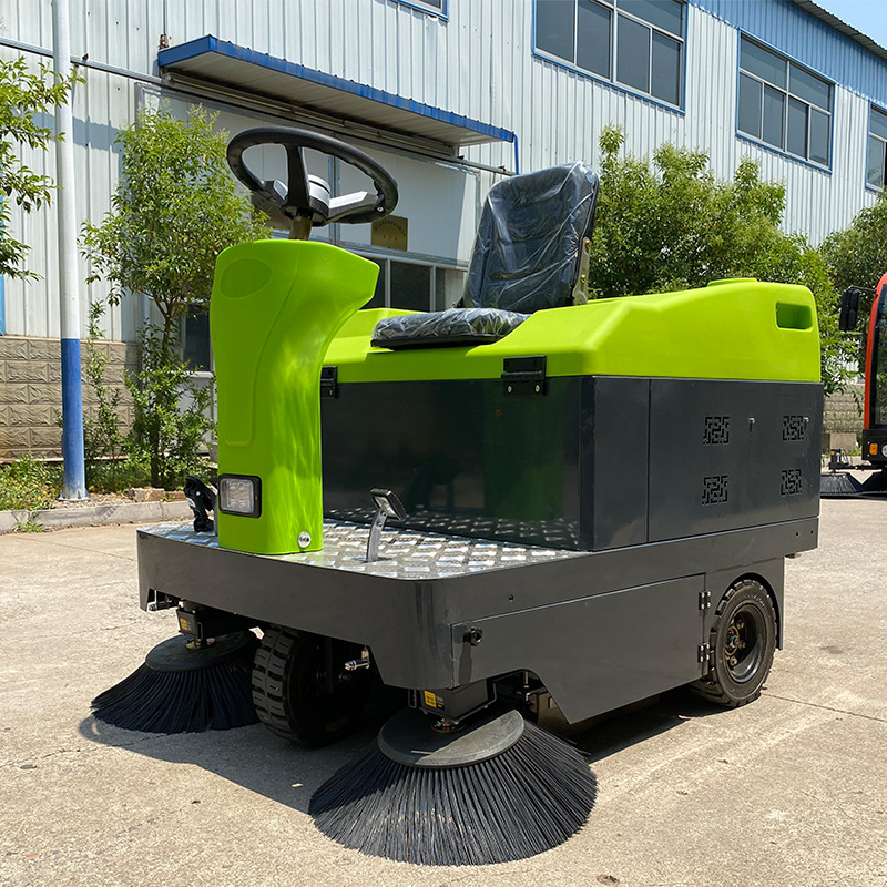 小型电动扫地车工厂小区驾驶扫地机市政道路清扫除尘座驾式扫路车