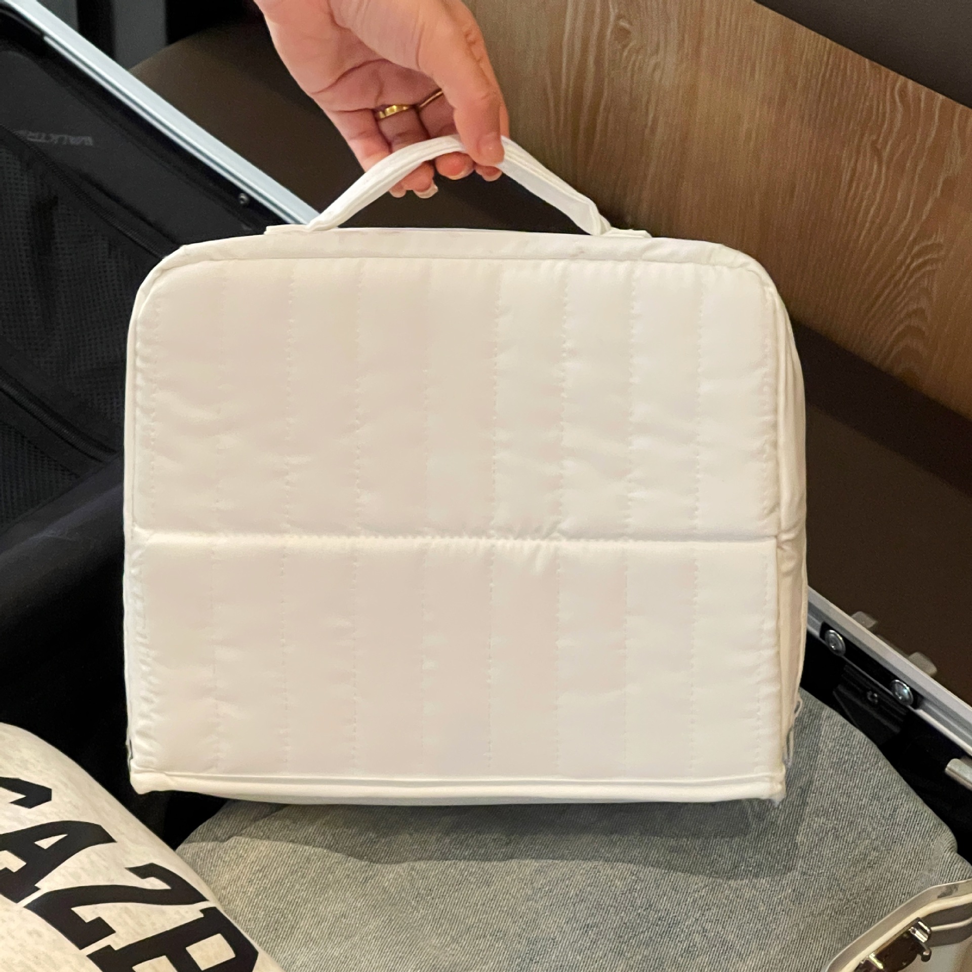 2025 nueva bolsa de maquillaje bolsa de almacenamiento de maquillaje de gran capacidad bolsa de acabado bolsa de viaje bolsa de lavado portátil