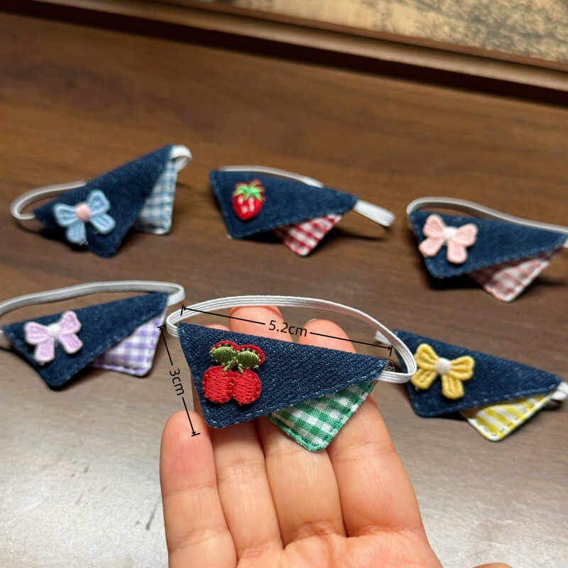 5.2cm Mini Denim Triangle Bib Cherry Kt Cat Saliva Towel Doll Clothes Decoration Accessories 5.2cm Mini Denim Triangle Bib Cherry Kt Cat Saliva Towel Doll Clothes Decoration Accessories
