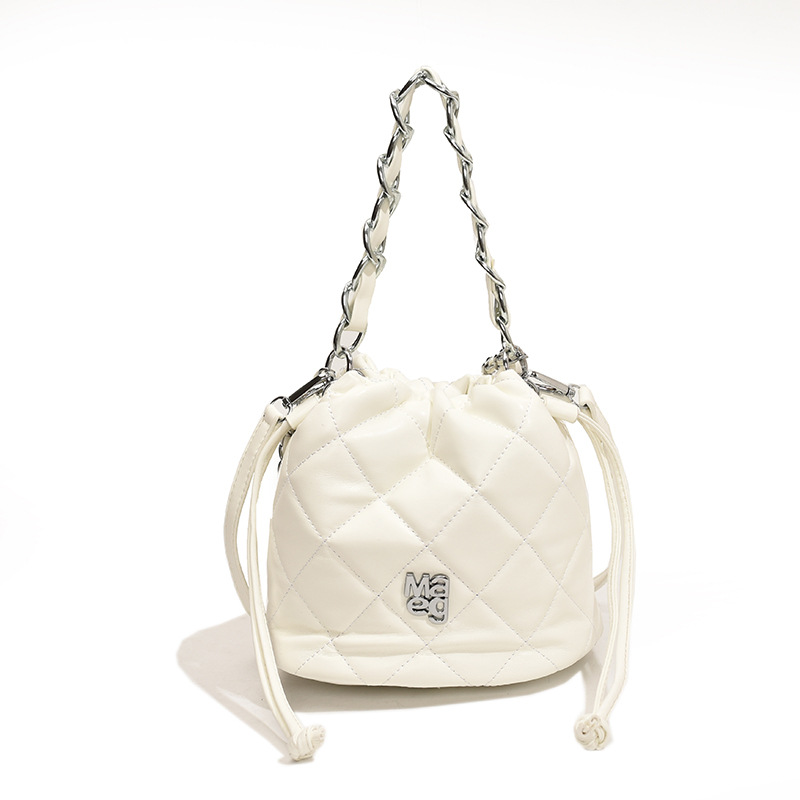 2024 primavera nuevo pliegue bolso de cubo de color sólido nicho de diseño de moda bolso de hombro universal bolso de estilo coreano