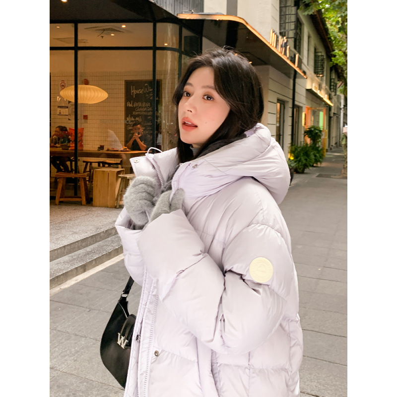 Capa de algodón de plumón corta para mujeres 2025 invierno nuevo suelto delgado vestido de pan puff grueso chaqueta de algodón con capuz