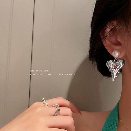 925 Silver Asymmetric Pearl and Diamond Studded Earrings, Korean Style, Simple and Elegant Women's Vintage Earrings, Bulk Wholesale
