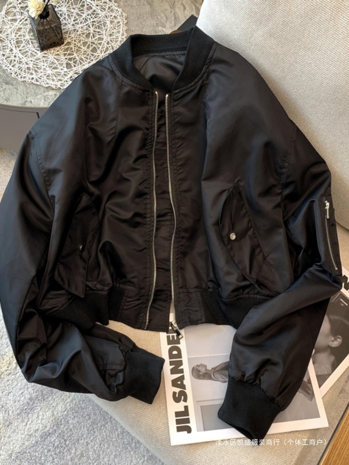 White Retro Zipper Bomber Jacket Women's South Korea Baseball Suit Jacket Black Stand Collar Fashion 2024 Spring Top