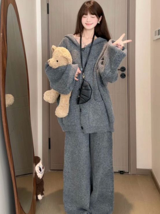 2025春季私服名媛御姐风纯色绵羊绒长袖三分裤套装休闲穿搭女|undefined