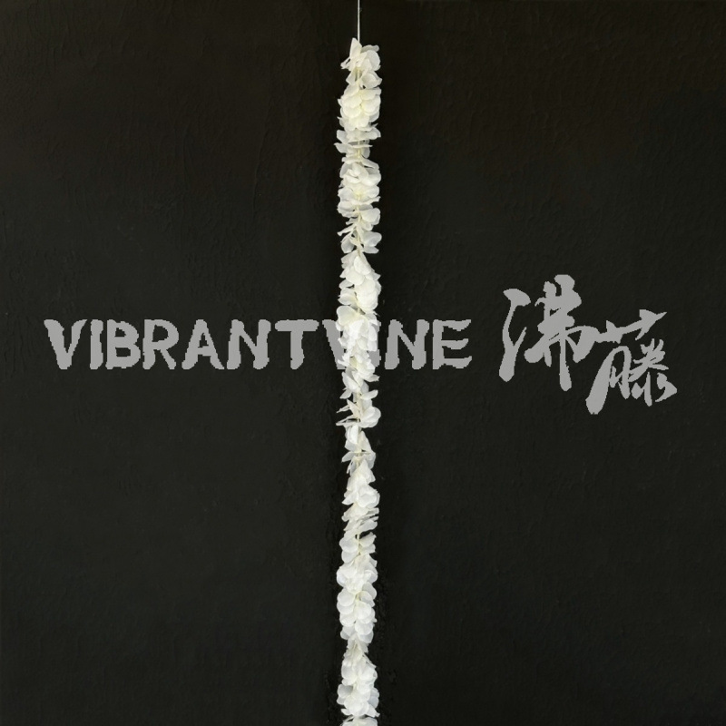 Arreglo de flores de guía de diseño de bodas blanco Arreglo de flores de guía Sala de estar del hotel Decoración de flores falsas Fábrica de flores artificiales al por mayor