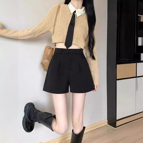 Black Woolen Short Shorts for Women, Spring and Autumn Slim Fit, Versatile High-Waisted Wide Leg Pants, 2024 New Arrival, Bootcut Pants for Short Figures, Wearable