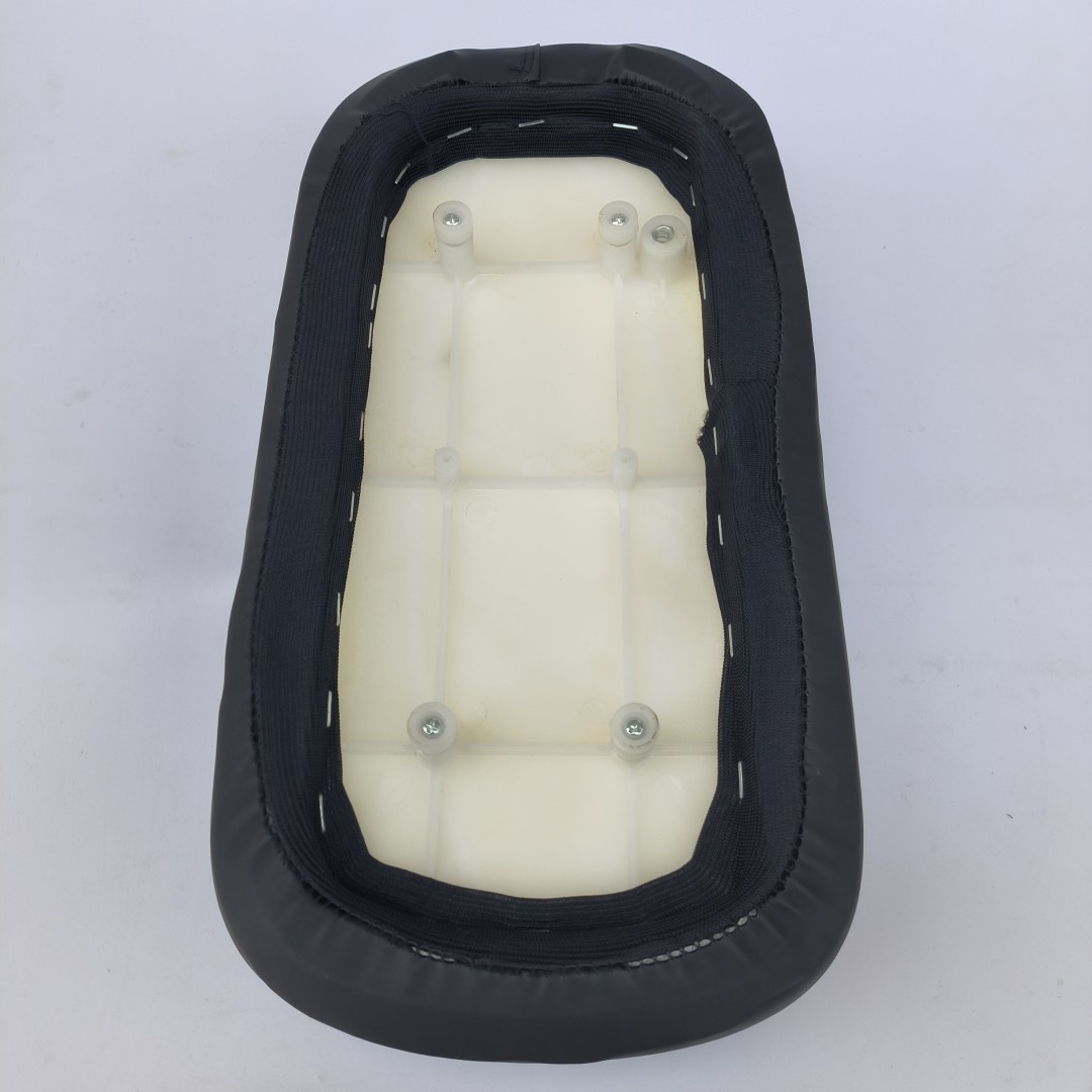 Far-reaching four seasons star 009 electric car rear cushion 007008 straight upper cushion seat cushion manned battery car rear seat bag