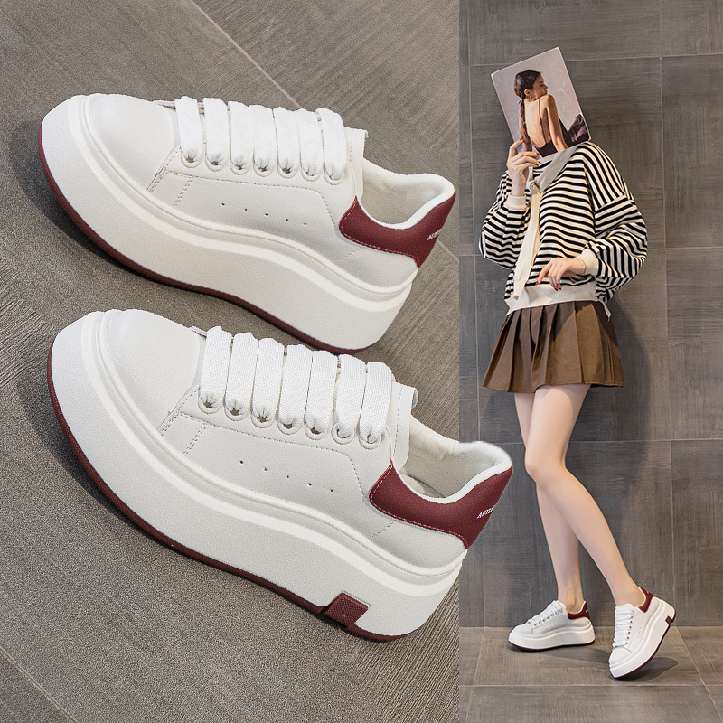 Soft Leather Thick-Soled Height-Increasing Slip-On Casual Shoes 2026 Spring and Autumn New Style Fashionable Platform Fleece-Lined White Shoes for Women