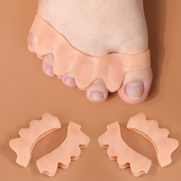 Tabi for toes for manicure