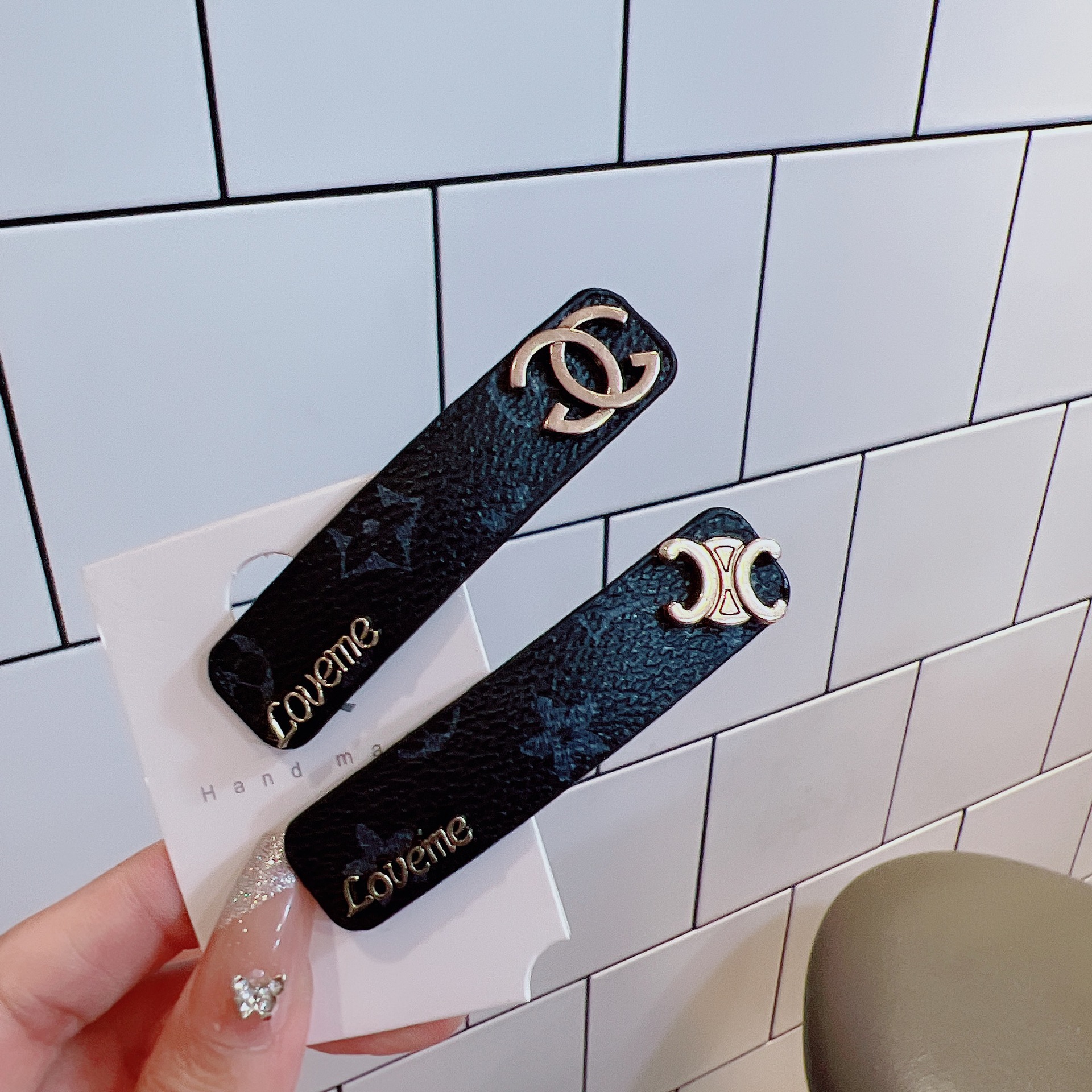 Korean Dongdaemun Minimalist Floral Retro Leather Hairpin Elegant Bangs Side Hairpin Fashion Teenager BB Hairpin