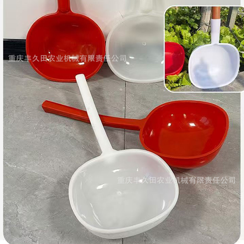 Lengthen thickened cooked glue ladle rural household scoop water watering multifunctional sprinkling dung long handle plastic ladle factory outlet