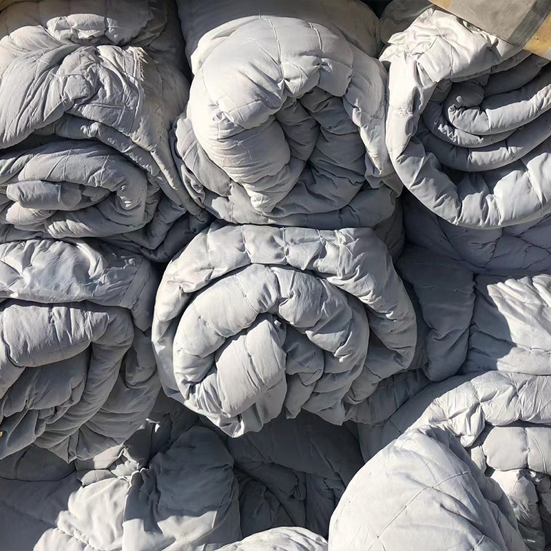 现货大棚保温被 防火玻璃棉三防布保温棉被 防水公路白布工程棉被