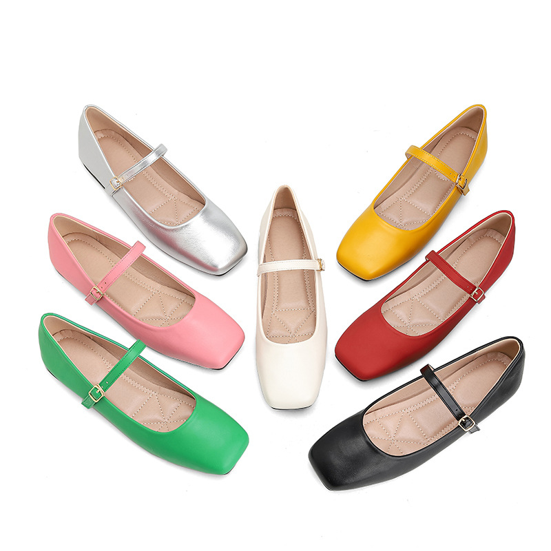 Fashionable universal green Mary Jane shoes low-cut with a strap square toe flat, french style, spring 2026 collection