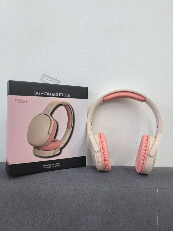 国境を越えた人気の P2961 ワイヤレスヘッドマウント Bluetooth ヘッドセットゲームスポーツ重低音高品質ヘッドセットカスタマイズ|undefined
