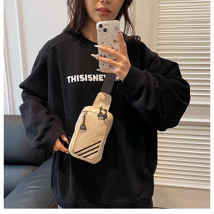 Fashionable crossbody phone bag, niche chest bag, mini crossbody bag, casual Japanese sporty small bag, light and simple single-shoulder bag undefined