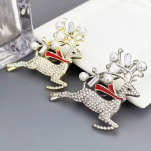 欧美跨境麋鹿造型奢华时尚镶钻珍珠金属胸针可爱精致服装配饰装饰