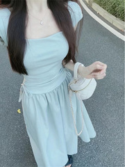 青い方襟ストラップワンピース女装夏2025新作スカートの高級感が腰に痩せて見えるロングスカート