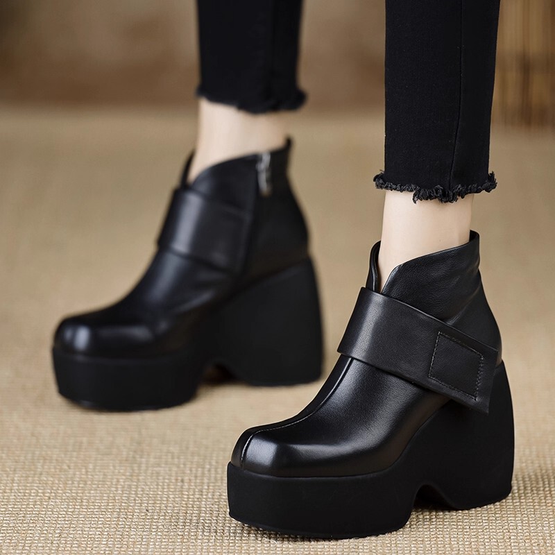 Women's Boots 2026 New Style Soft Leather Wedge Round-Toe Fashion Boots for Petite Women Height-Increasing Slimming Stylish Short Boots Trendy Ankle Boots