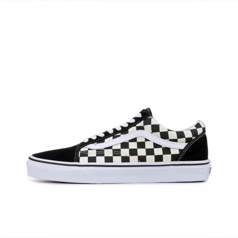 Classic checkerboard black