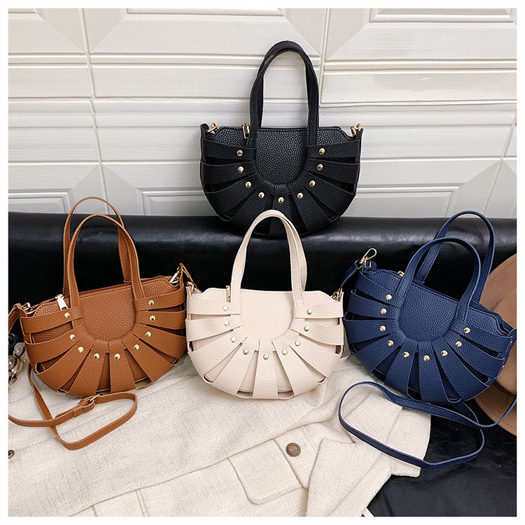 Women's Medium Summer Pu Leather Solid Color Vintage Style Semicircle Zipper Saddle Bag display picture 5