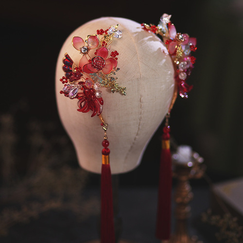 Bridal headdress for women chinese wedding party red flowers tassel hair clasp ancientry XiuHe hair accessories married the bride hairpin 