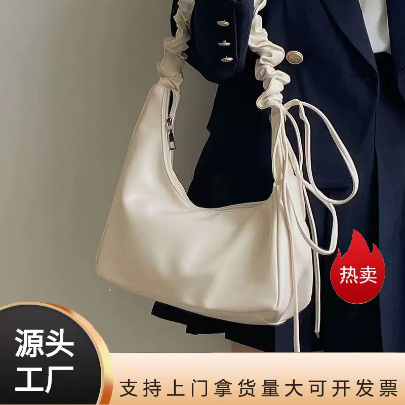 跨境小众设计法棍包单肩斜挎褶皱云朵腋下包包2025春夏新款高级感