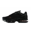 Black red hook