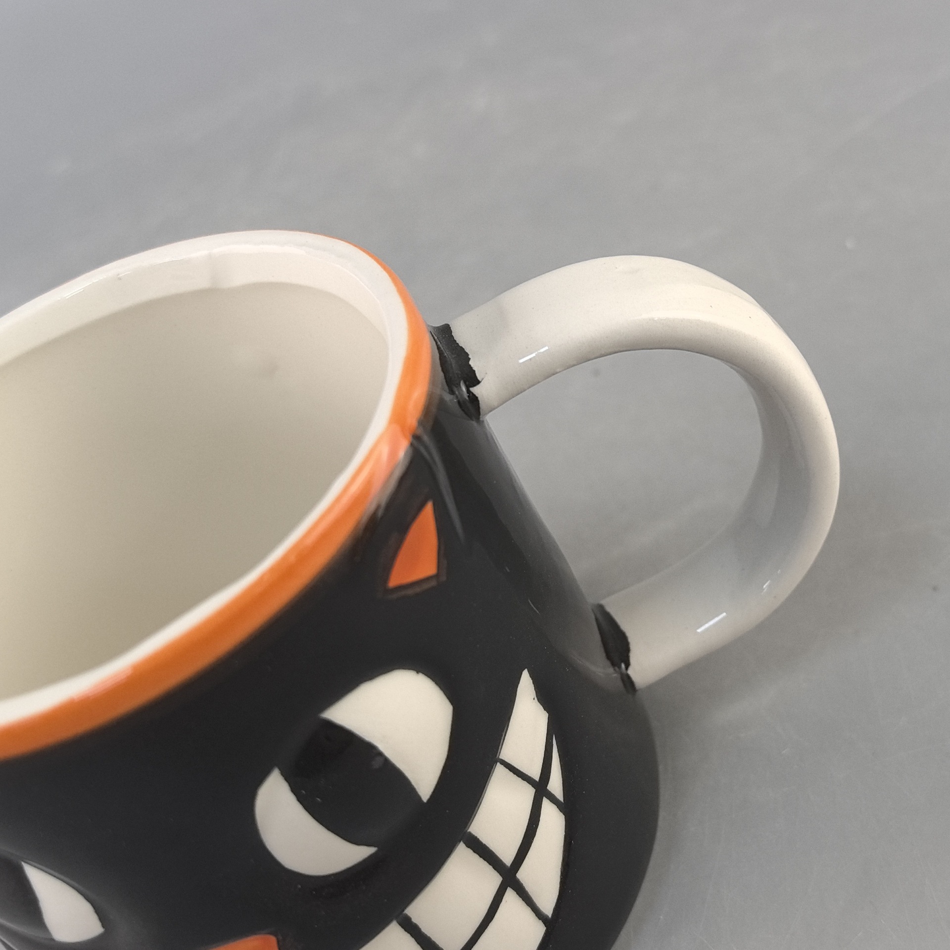 Nuevo diablo de Halloween transfronterizo taza de cerámica personalidad creativa extraña taza de cerámica regalo de mano