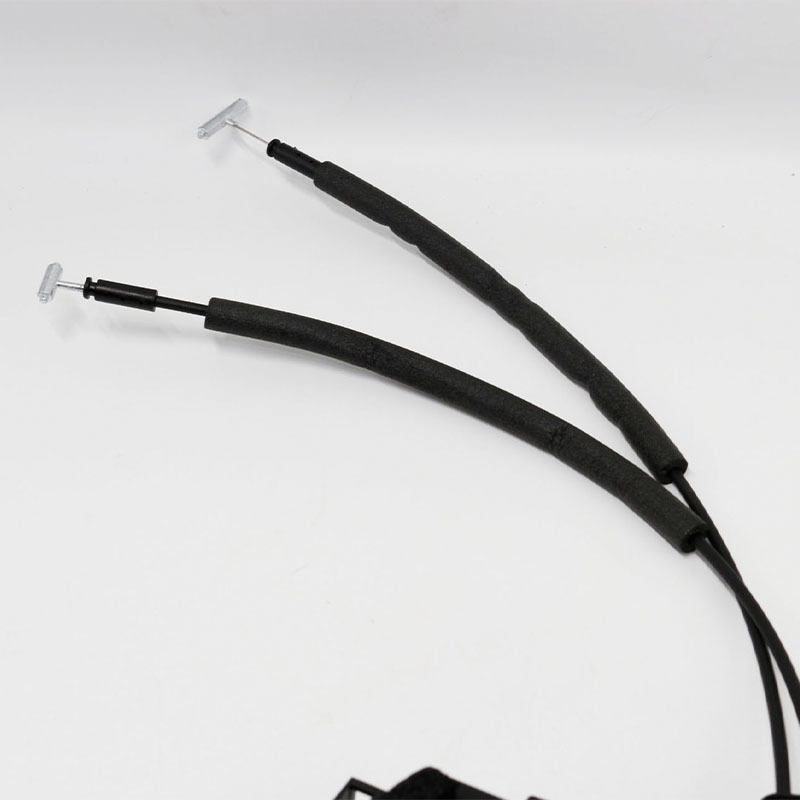 813102P000 is suitable for Kia Sorento left front door lock actuator 2011-2014