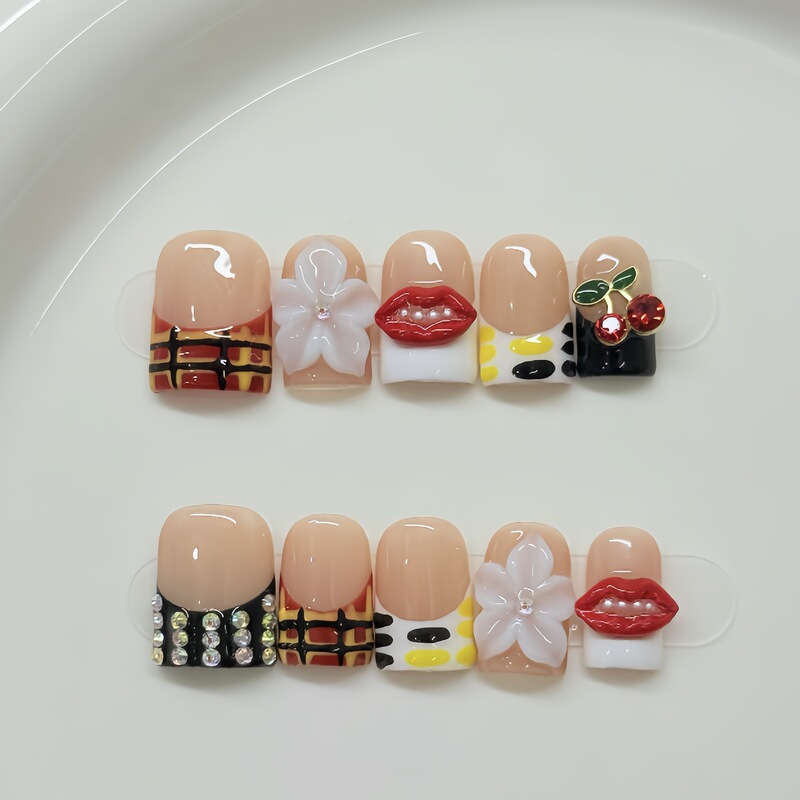 Foreign trade cross-border handmade wearable nails, elegant and brightening, European and American style fake nails, shiny plaid phototherapy nails, nail patches