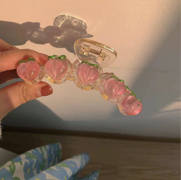 1#Transparent peach grabbing