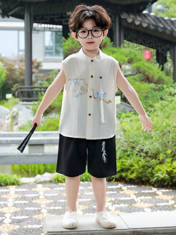男の子夏の1歳ドレススーツ2025子供ベビーファッショナブルな新しい中国風の夏の新しい刺繍ツーピースセット|undefined